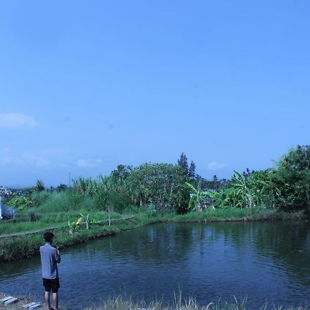 The Masceti Hostel Lebih Bagian luar foto