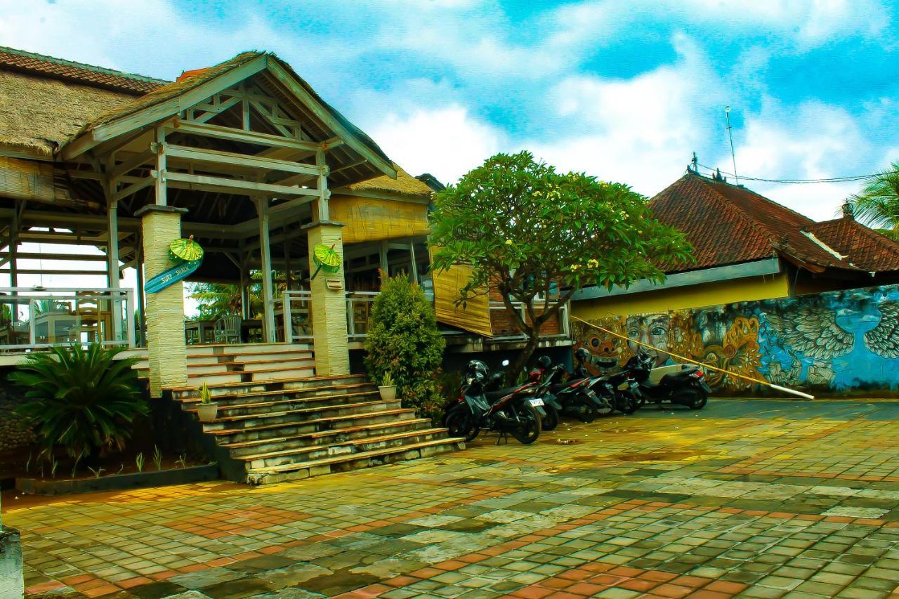 The Masceti Hostel Lebih Bagian luar foto